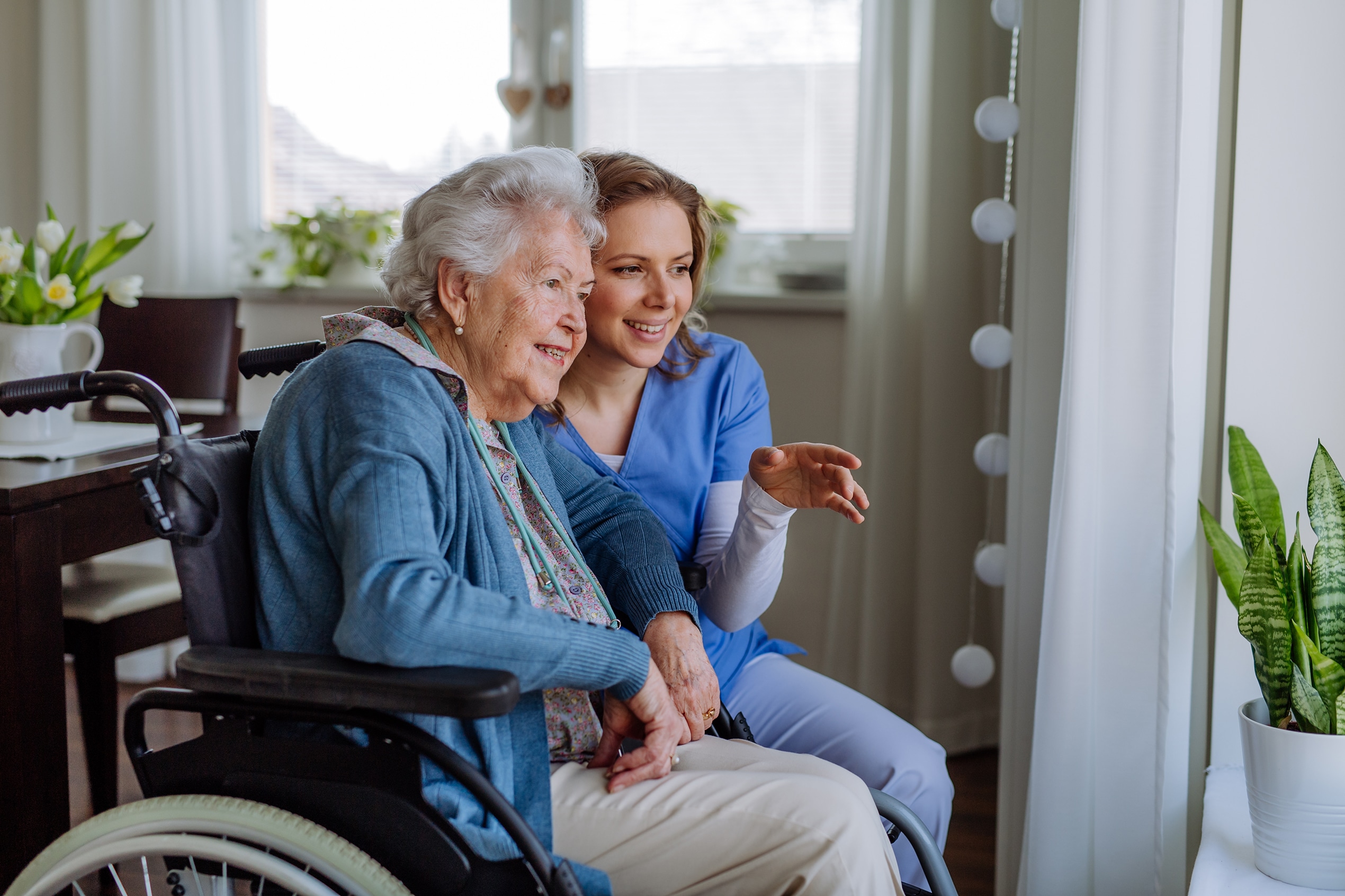 Pflege im eigenen Zuhause Pflege im eigenen Zuhause